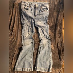 Juniors jeans